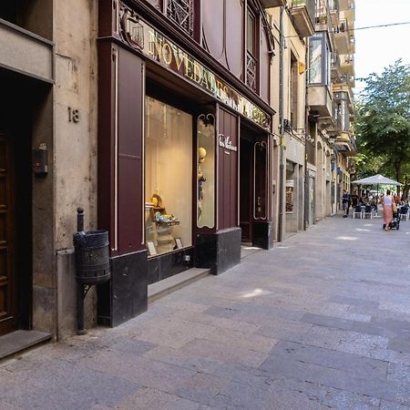 Bravissimo Les Rajoles, Unique 3-Bedroom Apartment Girona Zewnętrze zdjęcie